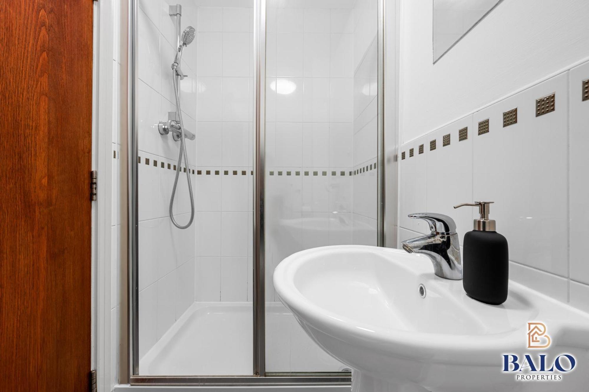 Modern Spacious 2Bedroom Apartment Great! Location By Etihad Mancity Stadium& Coop Live Arena Mánchester Exterior foto